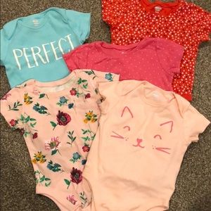 Old Navy onesies- 5 pc